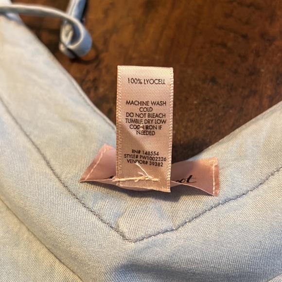 Button Down Tank Top - Picture 6 of 9